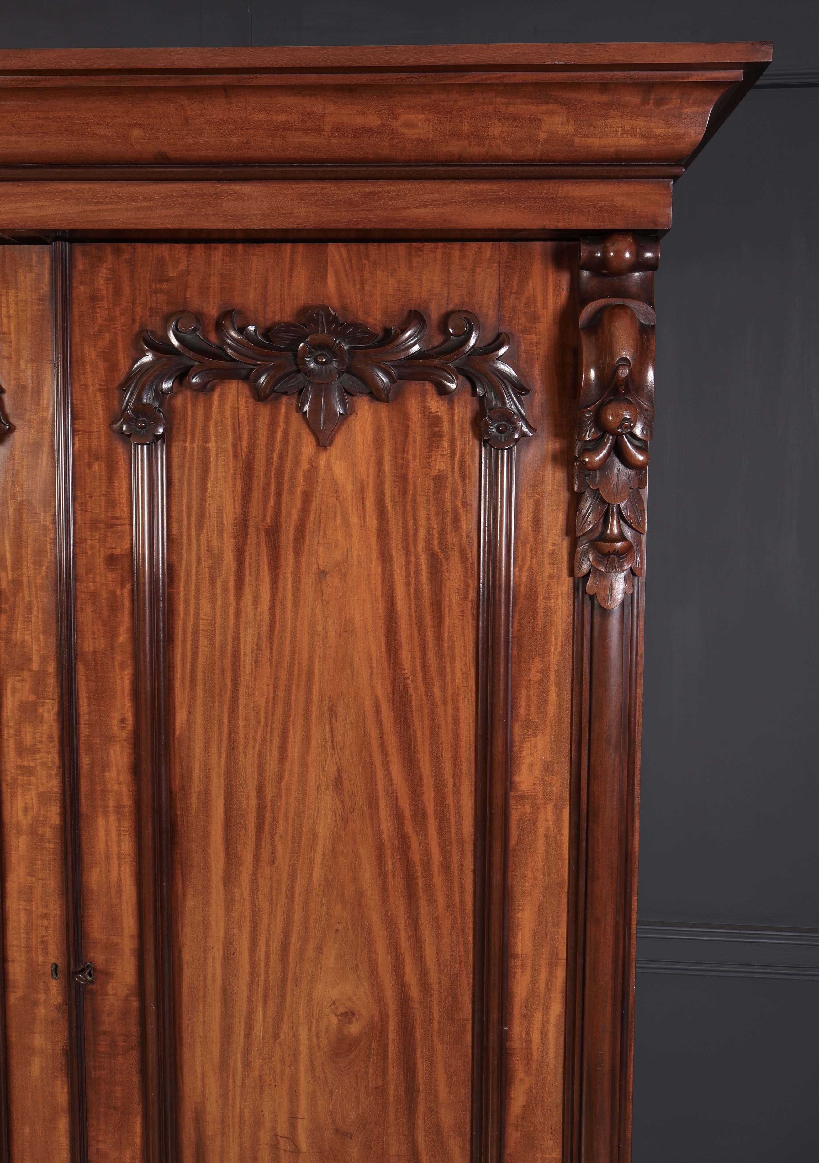 Victorian Mahogany Double Wardrobe antique wardrobes Antique Furniture 9